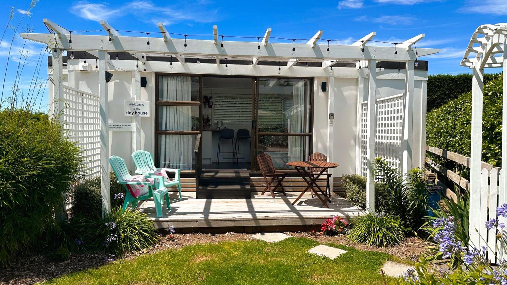 فيلا Rustling Oaks Nz Tropical Tiny House Tamahere المظهر الخارجي الصورة